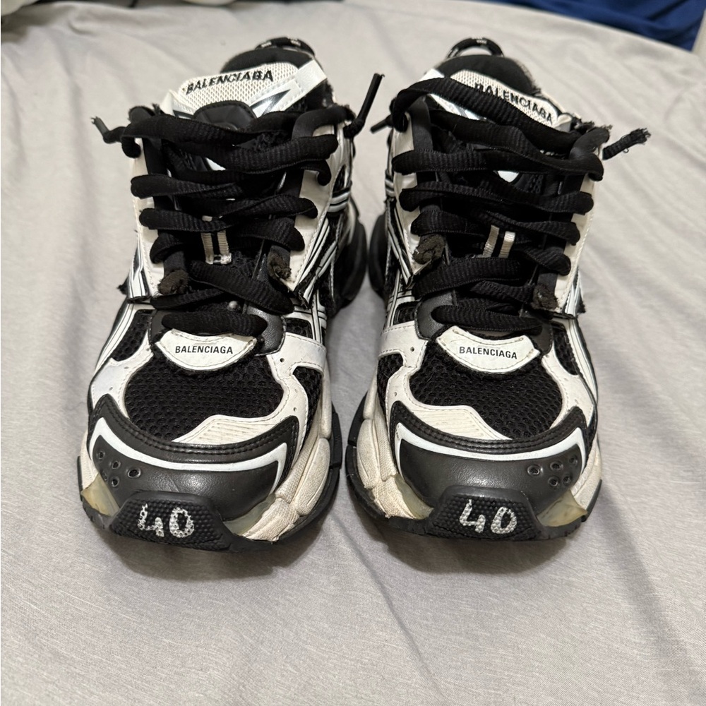 Balenciaga Black and White Athletic Shoes - Picture 2 of 7